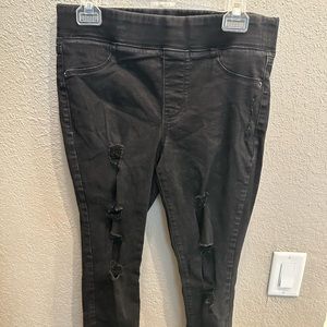 Old Navy Rockstar Black Mid Rise Distressed Jegging Women’s size 10
